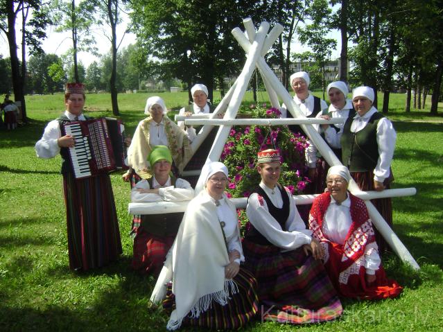 Latgales reģiona folkloras kopu un etnogrāfisko ansambļu skatē Dagdas novadā